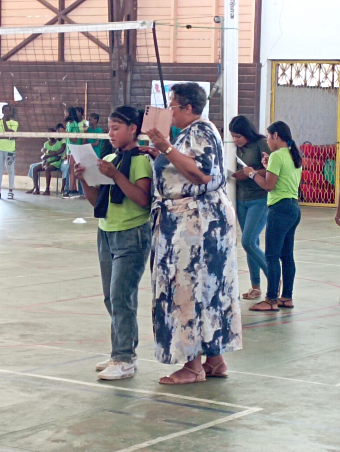 Mme CHAUMET et une lectrice 02
