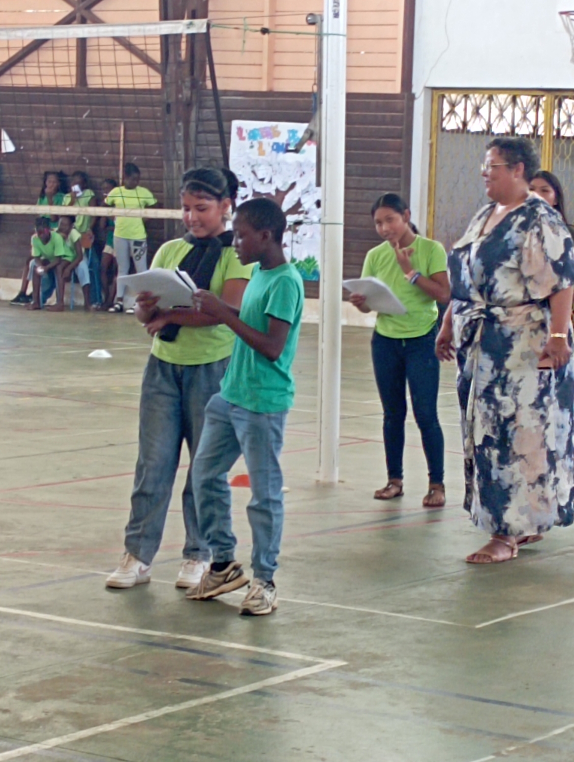 Mme CHAUMET et les lecteurs 03